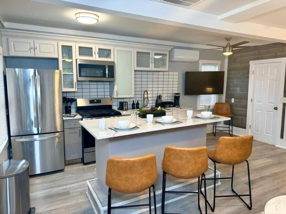 Little House On 47Th Apartment Cleveland Luaran gambar